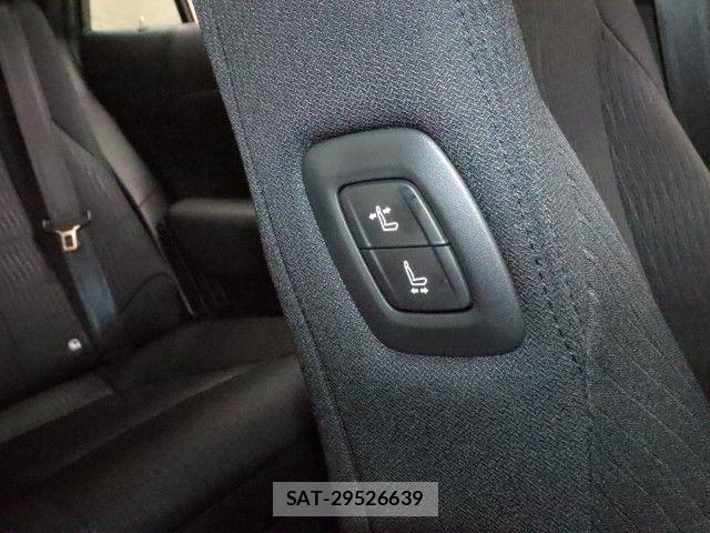 Toyota CROWN SEDAN 2019-04 6814393-5