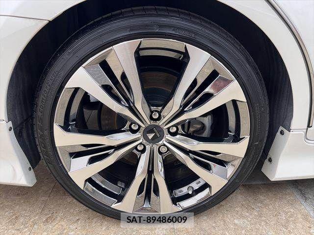 Toyota CROWN SEDAN 2018-11 6814402-26