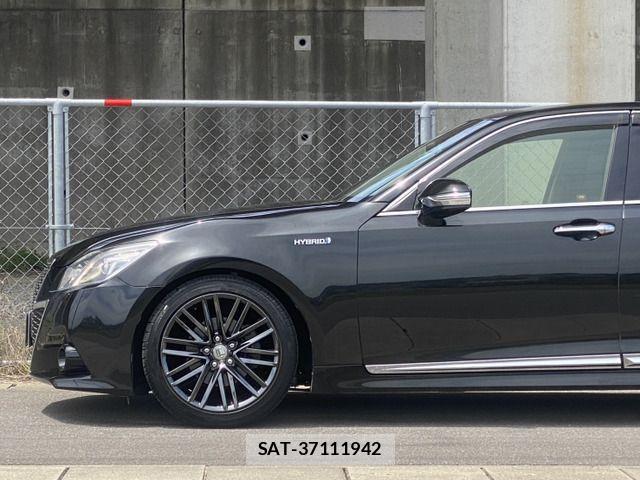 Toyota CROWN SEDAN 2013-07 6814406-12