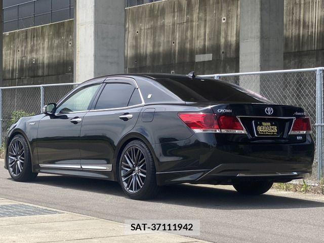 Toyota CROWN SEDAN 2013-07 6814406-14