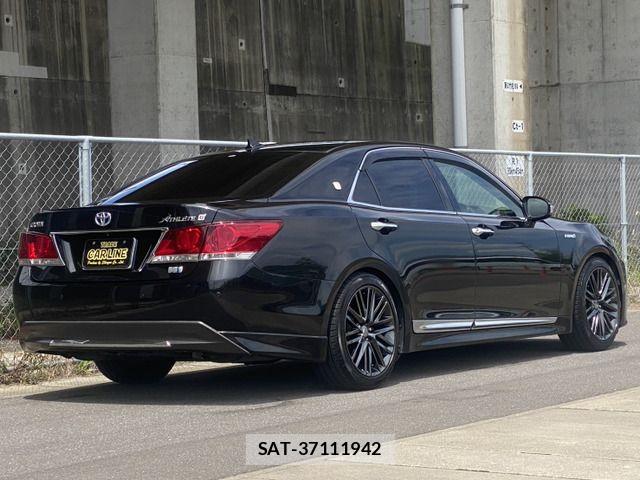 Toyota CROWN SEDAN 2013-07 6814406-1