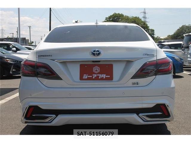 Toyota CROWN SEDAN 2021-04 6814390-11