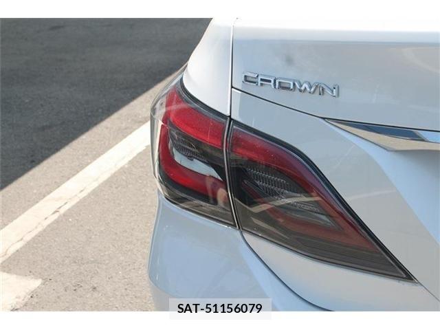 Toyota CROWN SEDAN 2021-04 6814390-22
