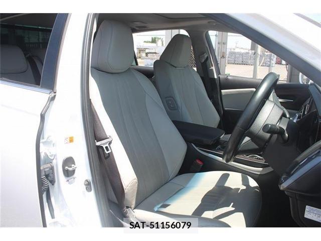 Toyota CROWN SEDAN 2021-04 6814390-29