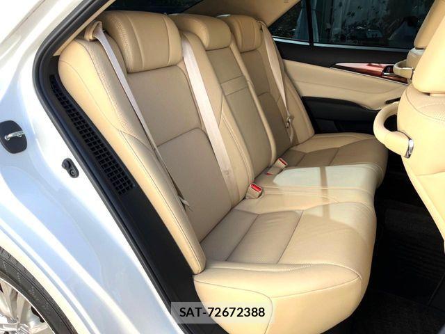 Toyota CROWN SEDAN 2014-02 6903699-10
