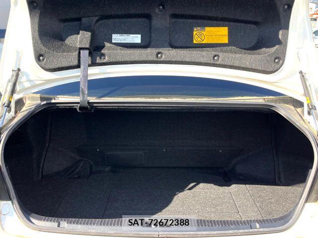 Toyota CROWN SEDAN 2014-02 6903699-11