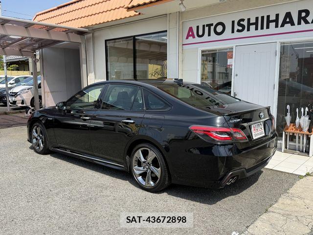 Toyota CROWN SEDAN 2018-09 6903687-4