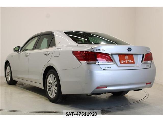 Toyota CROWN SEDAN 2013-04 6903716-9