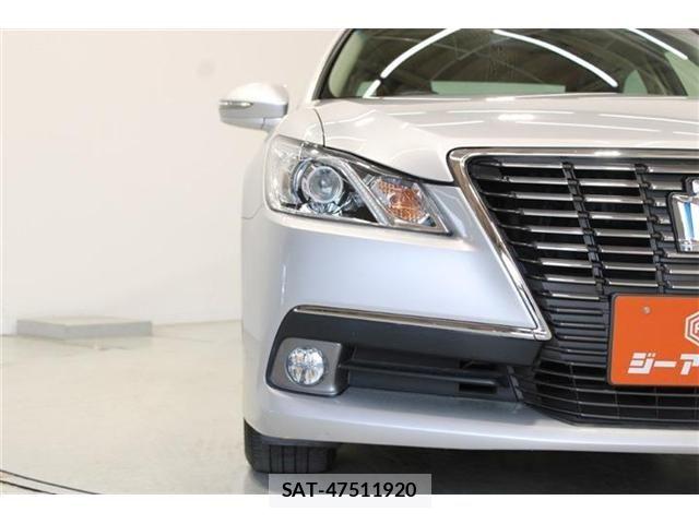 Toyota CROWN SEDAN 2013-04 6903716-15