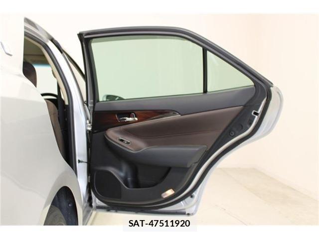 Toyota CROWN SEDAN 2013-04 6903716-29