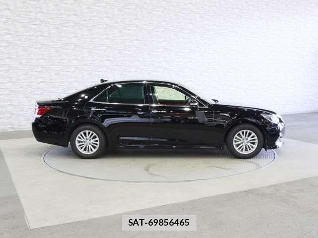 Toyota CROWN SEDAN 2016-05 6903692-13