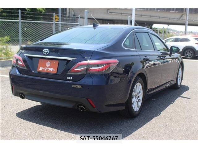 Toyota CROWN SEDAN 2020-04 6903698-9