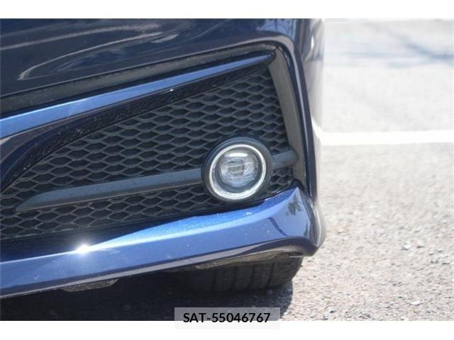 Toyota CROWN SEDAN 2020-04 6903698-17