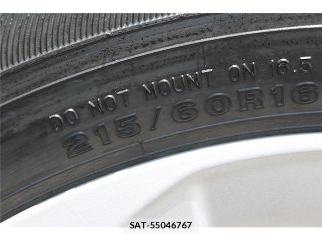 Toyota CROWN SEDAN 2020-04 6903698-29
