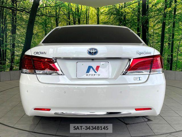 Toyota CROWN SEDAN 2016-05 6903700-14