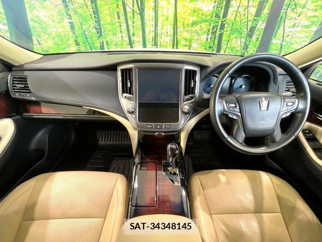 Toyota CROWN SEDAN 2016-05 6903700-1