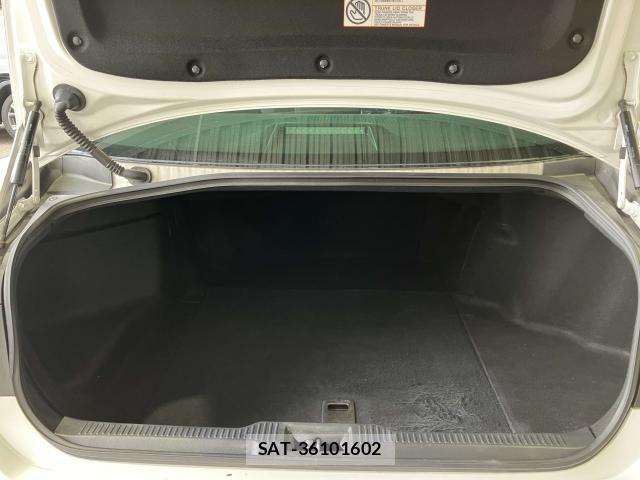 Toyota CROWN SEDAN 2021-12 6903674-19
