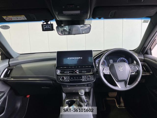Toyota CROWN SEDAN 2021-12 6903674-4