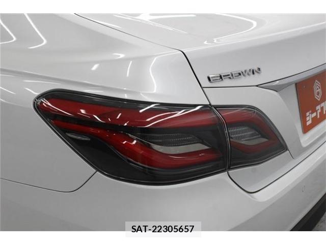 Toyota CROWN SEDAN 2021-05 6903690-17