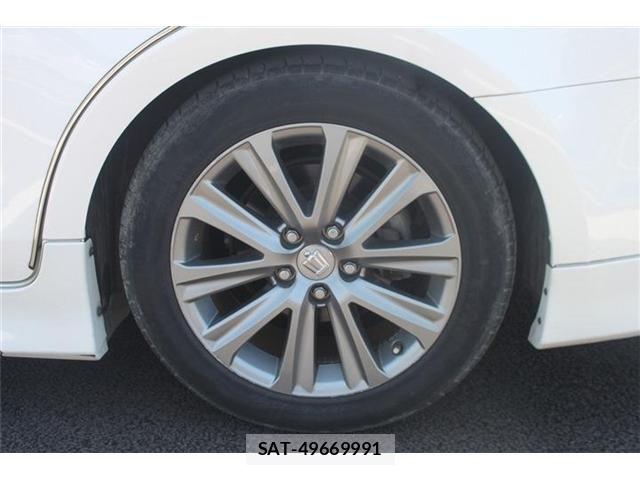 Toyota CROWN SEDAN 2017-07 6903702-24