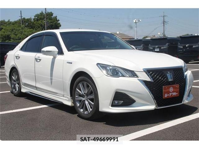 Toyota CROWN SEDAN 2017-07 6903702-7