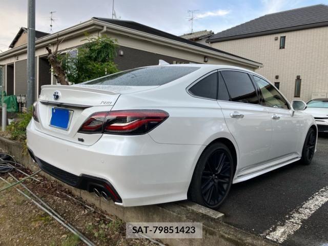 Toyota CROWN SEDAN 2022-01 6903676-1