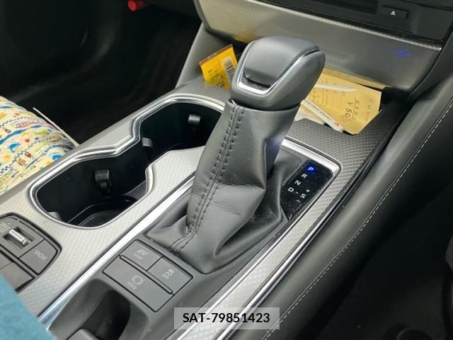 Toyota CROWN SEDAN 2022-01 6903676-18