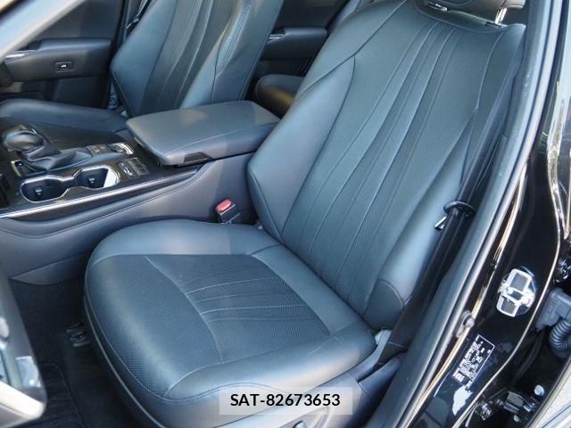 Toyota CROWN SEDAN 2021-09 6903680-12