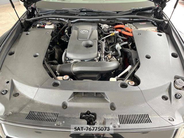 Toyota CROWN SEDAN 2021-07 6903675-17