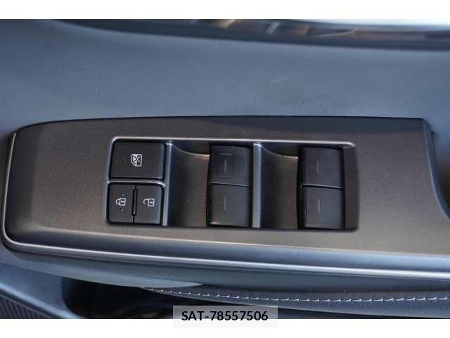 Toyota CROWN SEDAN 2021-11 6903672-29