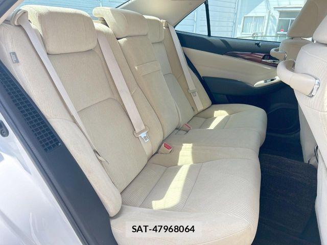 Toyota CROWN SEDAN 2013-03 6903713-11