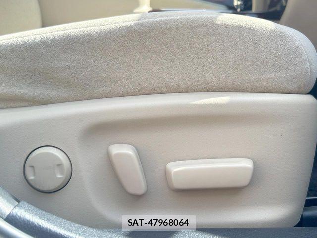 Toyota CROWN SEDAN 2013-03 6903713-7