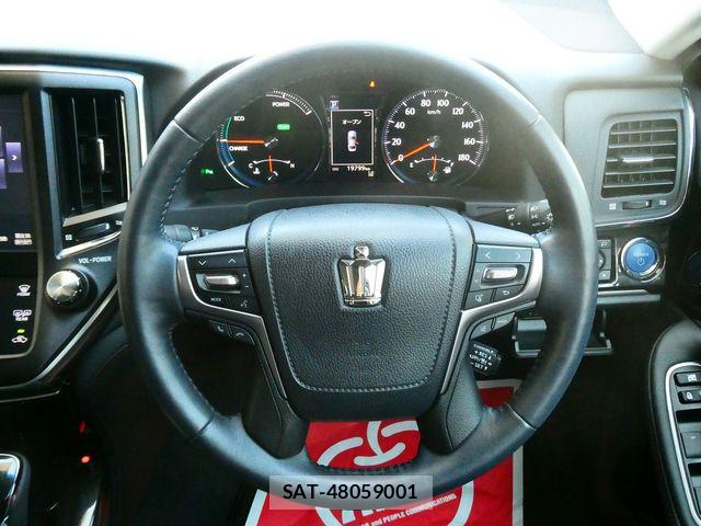 Toyota CROWN SEDAN 2016-10 6903689-12