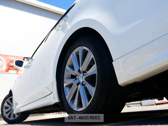Toyota CROWN SEDAN 2016-10 6903689-23
