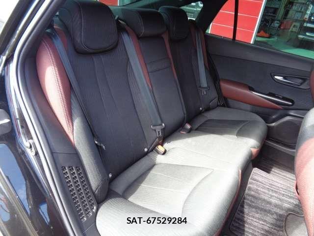 Toyota CROWN SEDAN 2019-05 6903688-13