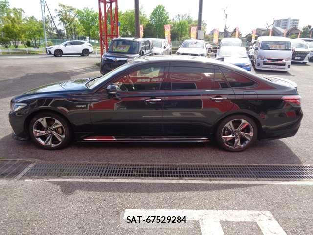 Toyota CROWN SEDAN 2019-05 6903688-4