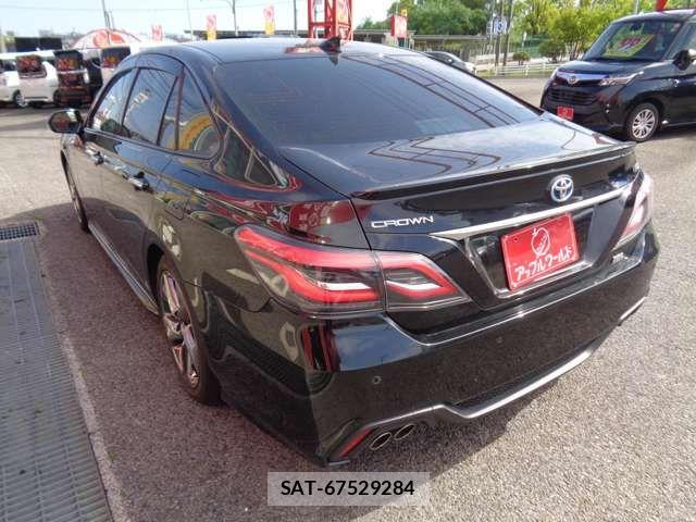 Toyota CROWN SEDAN 2019-05 6903688-5