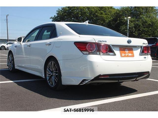 Toyota CROWN SEDAN 2016-04 6903697-11
