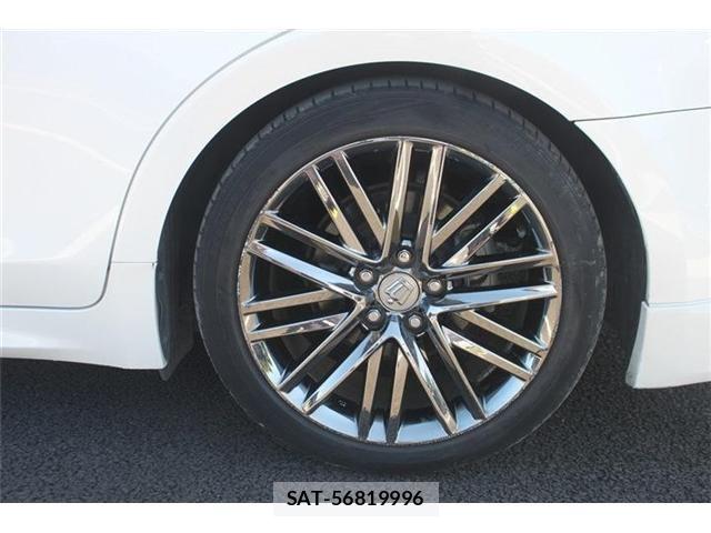 Toyota CROWN SEDAN 2016-04 6903697-24