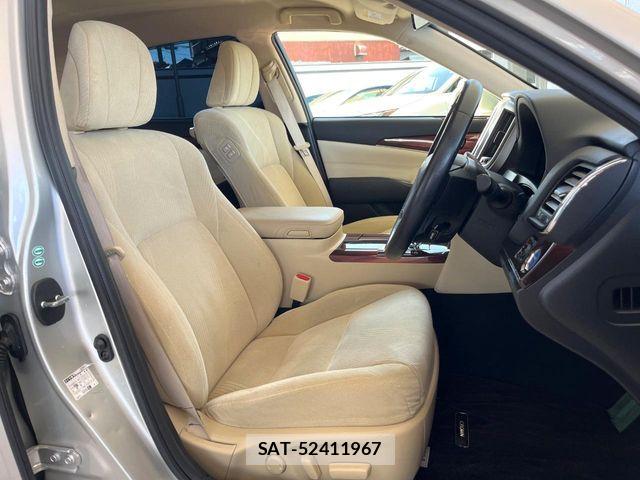 Toyota CROWN SEDAN 2013-09 6903717-9