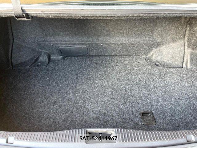 Toyota CROWN SEDAN 2013-09 6903717-11