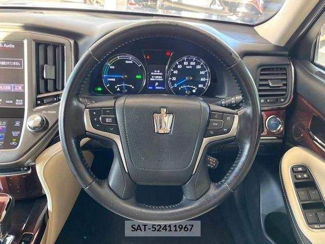 Toyota CROWN SEDAN 2013-09 6903717-8