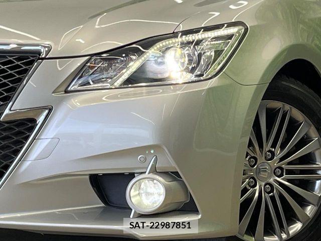 Toyota CROWN SEDAN 2013-07 6903719-11