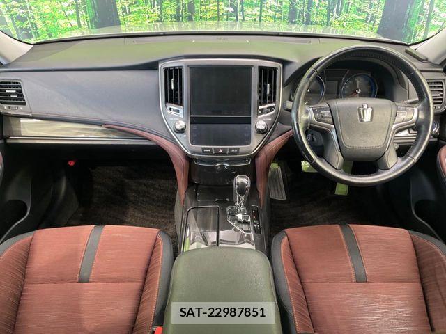 Toyota CROWN SEDAN 2013-07 6903719-1