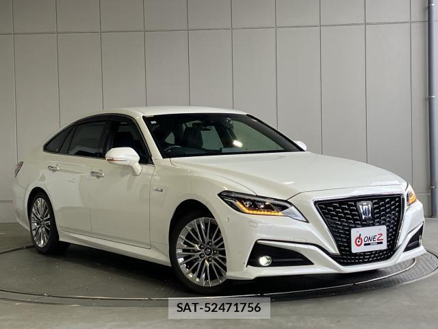 Toyota CROWN SEDAN 2019-03 6903685-21