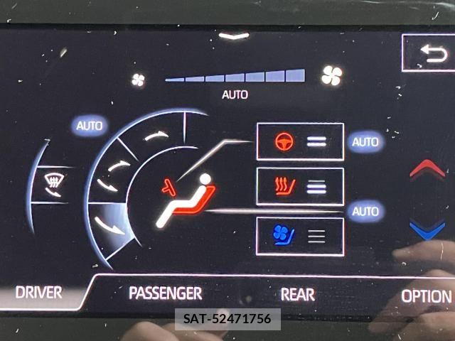 Toyota CROWN SEDAN 2019-03 6903685-7
