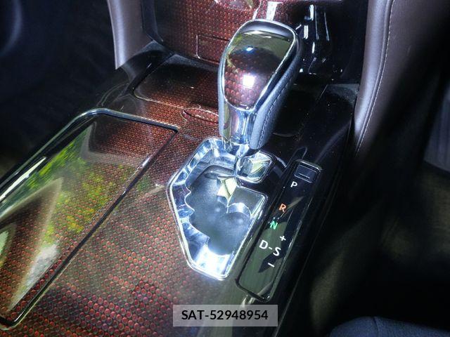 Toyota CROWN SEDAN 2016-06 6992787-16