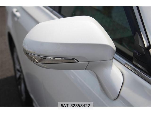 Toyota CROWN SEDAN 2021-03 6992776-20