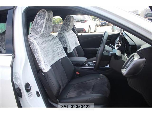 Toyota CROWN SEDAN 2021-03 6992776-22