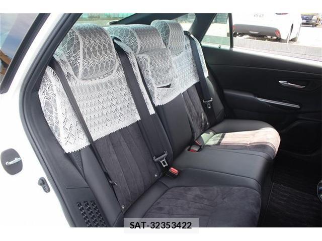 Toyota CROWN SEDAN 2021-03 6992776-23